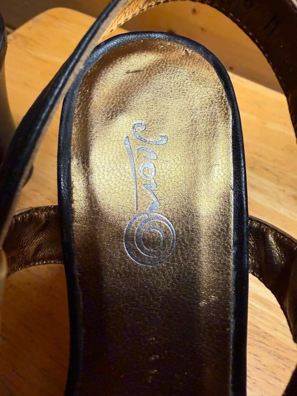Icon Shoes Criss Cross Slingback Size 6 - Picture 4 of 6